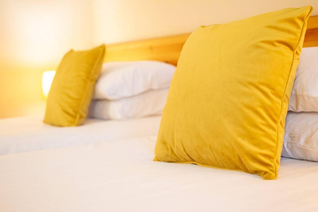 310 - The Carrowbeg At The Harbour Mills By Shortstays Westport Kültér fotó
