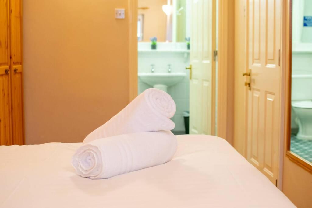 310 - The Carrowbeg At The Harbour Mills By Shortstays Westport Kültér fotó
