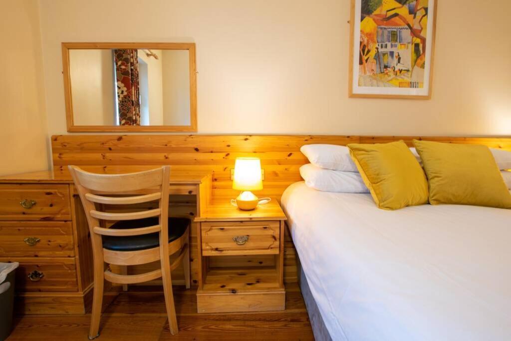 310 - The Carrowbeg At The Harbour Mills By Shortstays Westport Kültér fotó